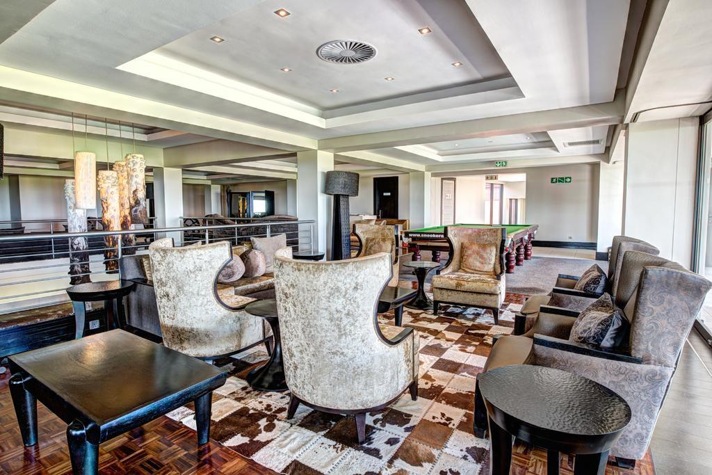 Royal Marang Hotel Phokeng 외부 사진 The lounge at the airport