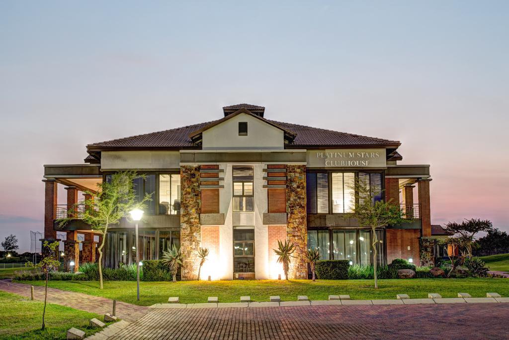 Royal Marang Hotel Phokeng 외부 사진 Club House