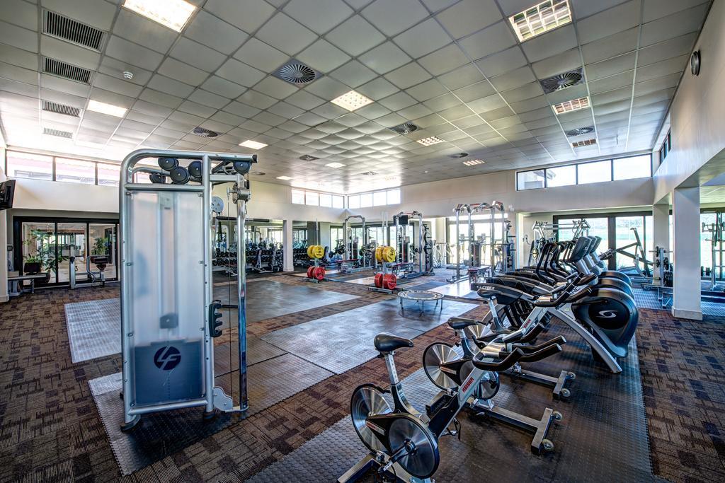 Royal Marang Hotel Phokeng 외부 사진 The gym at the University of Pretoria